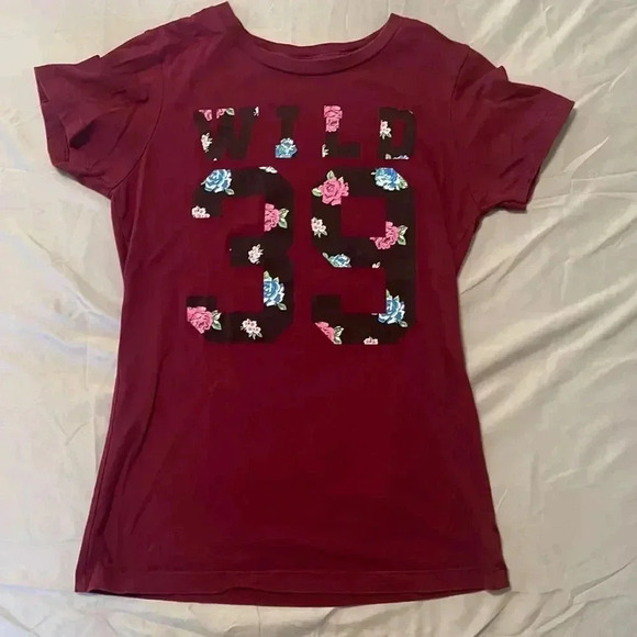 Maroon wild floral T-shirt - Picture 1 of 3